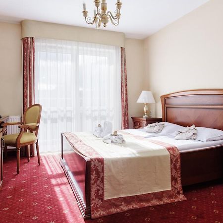Lila Medical Spa Цехоцинек Экстерьер фото