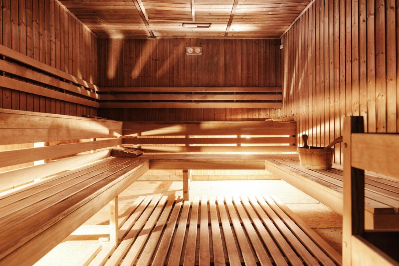 Lila Medical Spa Цехоцинек Экстерьер фото